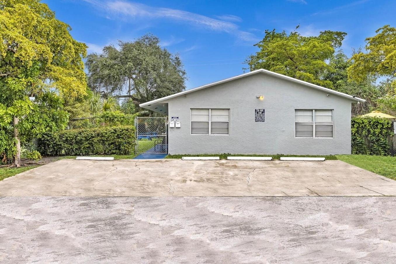 Large Studio Suite Close To Beach And Casino Db3 Dania Beach Exteriér fotografie